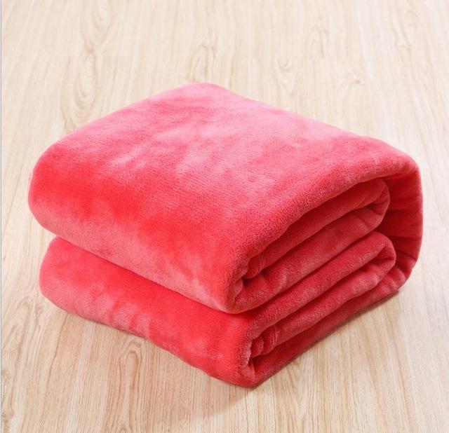 Solid fleece blankets - Worldwide Prime